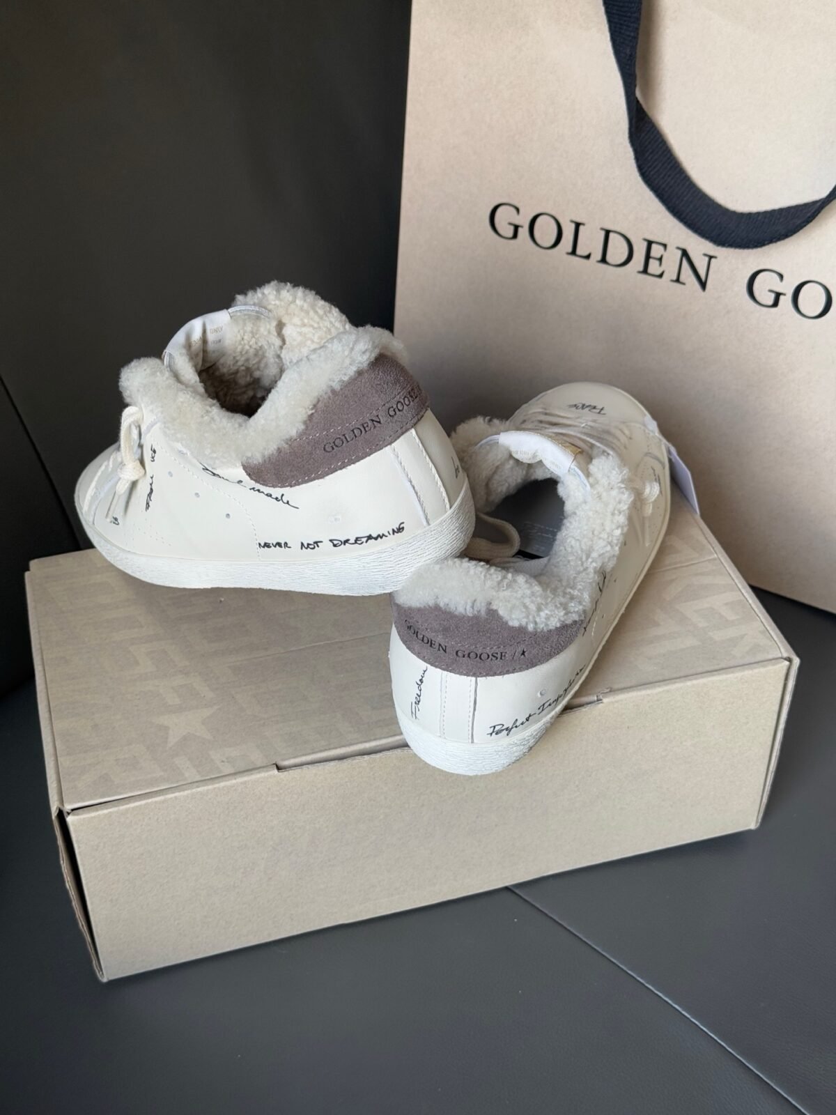 ⁦حذاء Golden Goose Superstar⁩ - الصورة ⁦9⁩