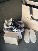 ⁦حذاء Golden Goose Ballstar⁩ - الصورة ⁦2⁩
