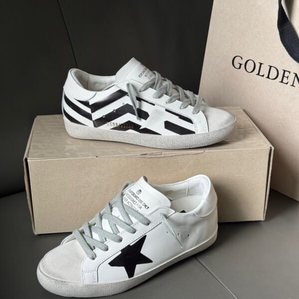 حذاء Golden Goose Superstar