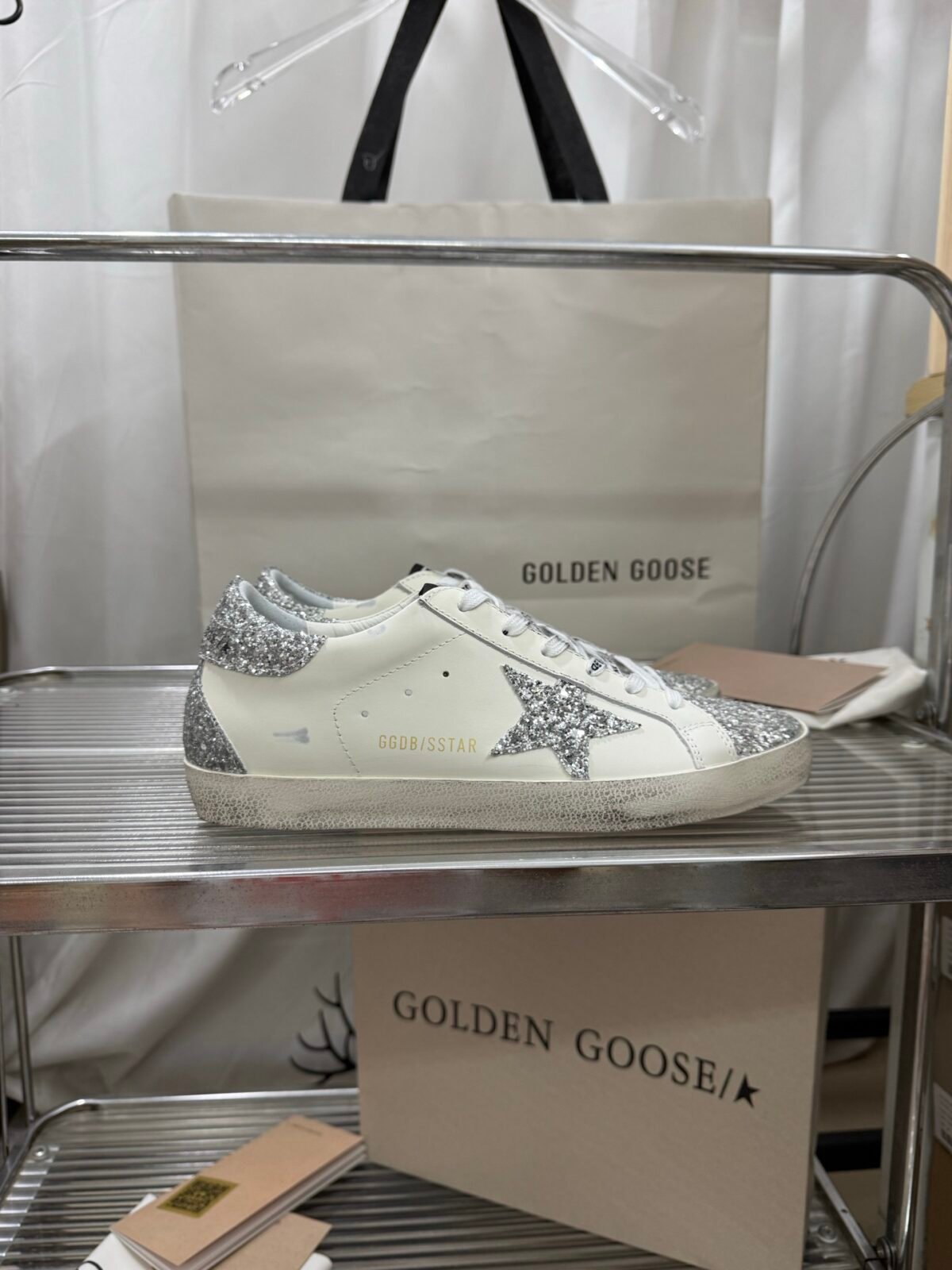 ⁦حذاء Golden Goose Superstar⁩ - الصورة ⁦5⁩