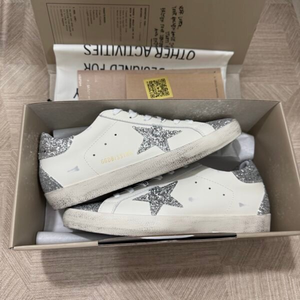 حذاء Golden Goose Superstar