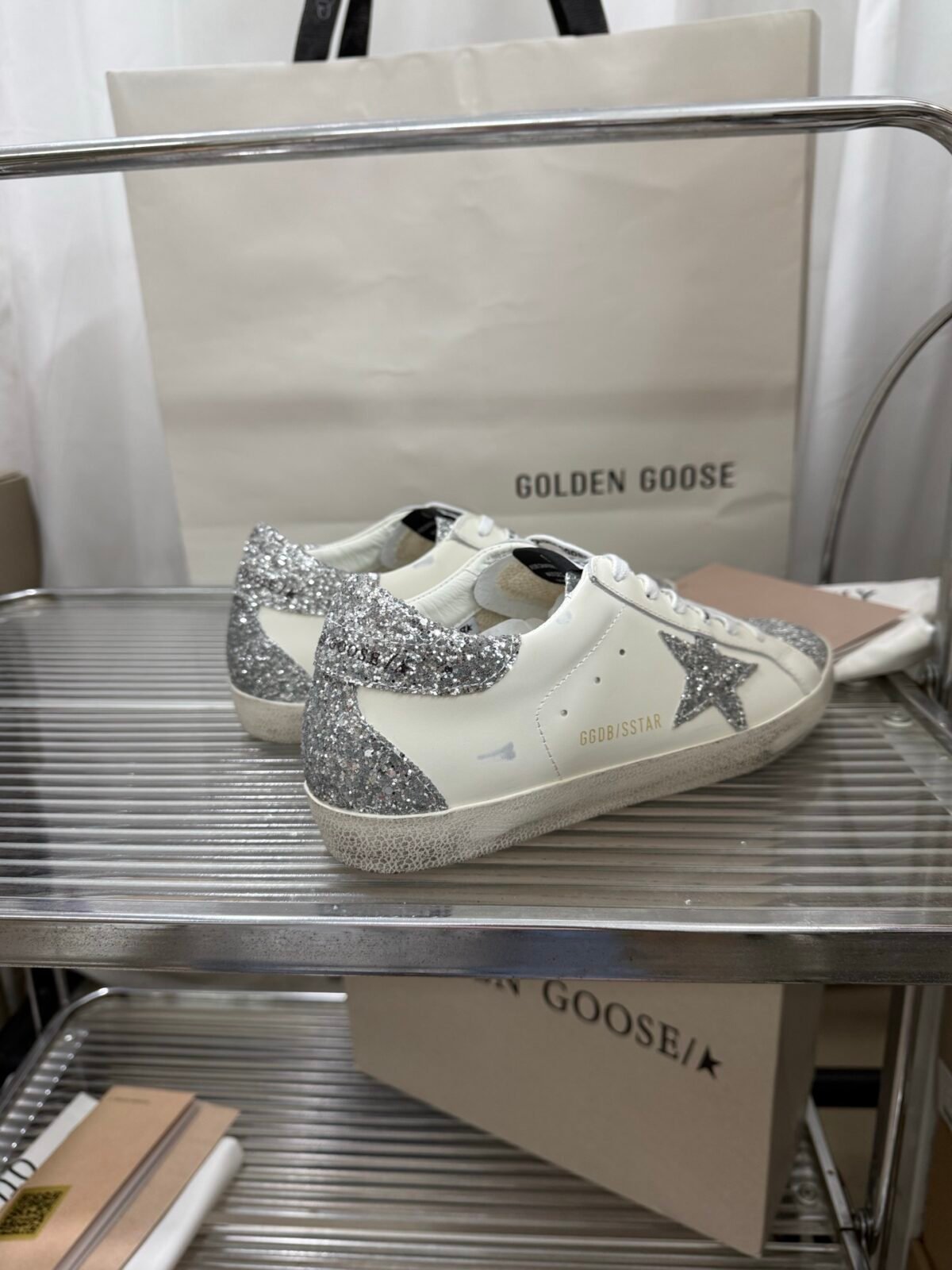 ⁦حذاء Golden Goose Superstar⁩ - الصورة ⁦6⁩