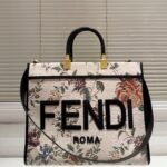 حقيبة FENDI ROMA
