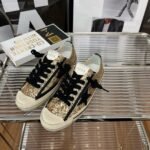 ⁦حذاء Golden Goose V-Star⁩ - الصورة ⁦5⁩